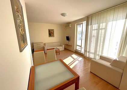 Przestronny apartament z widokiem na morze w dużym kompleksie. Zdjęcie 8