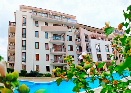 Excellent studio with a pool view in a good complex. Photo 4 Excellent studio with a pool view in a good complex. Photo 4
