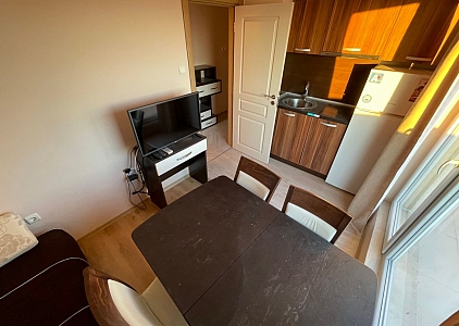 Небольшая трехкомнатная квартира в красивом комплексе . Фото 11