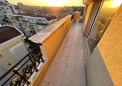 Небольшая трехкомнатная квартира в красивом комплексе . Фото 9