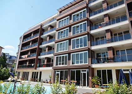 Bezugsfertige Wohnung im Zentrum von Ravda. Foto 1