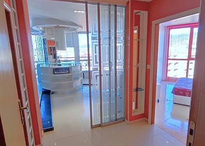 Просторная квартира в хорошем комплексе. Фото 14