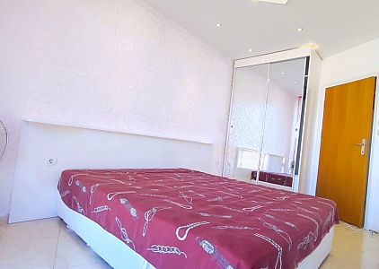 Просторная квартира в хорошем комплексе. Фото 2