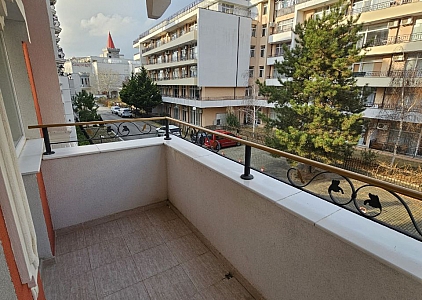 Eine fertige Zweizimmerwohnung steht in Sunny Beach zum Verkauf.. Foto 12 Eine fertige Zweizimmerwohnung steht in Sunny Beach zum Verkauf.. Foto 12