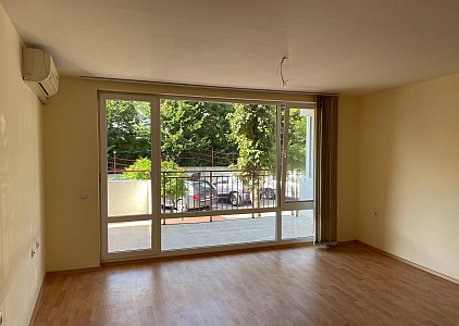 Große Wohnung mit zwei Schlafzimmern in einem Komplex in der ersten Reihe. Foto 9 Große Wohnung mit zwei Schlafzimmern in einem Komplex in der ersten Reihe. Foto 9