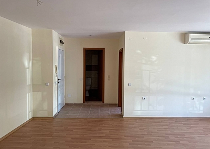 Große Wohnung mit zwei Schlafzimmern in einem Komplex in der ersten Reihe. Foto 14 Große Wohnung mit zwei Schlafzimmern in einem Komplex in der ersten Reihe. Foto 14