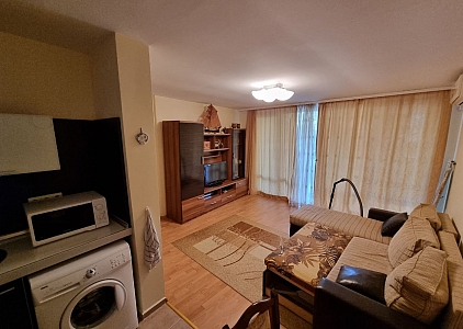 Geräumige Wohnung mit einem Schlafzimmer in der ersten Zeile. Foto 14 Geräumige Wohnung mit einem Schlafzimmer in der ersten Zeile. Foto 14