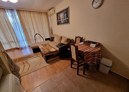 Geräumige Wohnung mit einem Schlafzimmer in der ersten Zeile. Foto 15 Geräumige Wohnung mit einem Schlafzimmer in der ersten Zeile. Foto 15