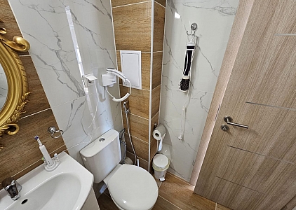 Wunderschönes Studio mit großer Terrasse in einer Luxusanlage. Foto 15