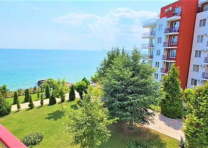 Apartment mit wunderschönem Meerblick in erster Meereslinie. Foto 1 Apartment mit wunderschönem Meerblick in erster Meereslinie. Foto 1