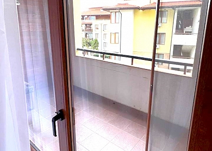 Große Wohnung mit seitlichem Meerblick in einem SPA-Komplex in erster Meereslinie. Foto 12