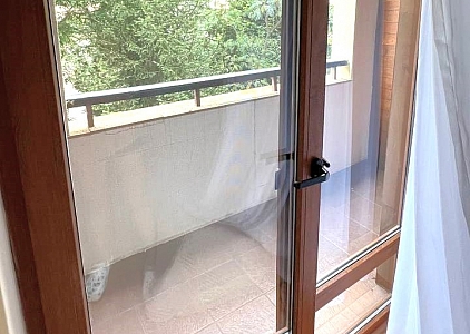 Große Wohnung mit seitlichem Meerblick in einem SPA-Komplex in erster Meereslinie. Foto 13