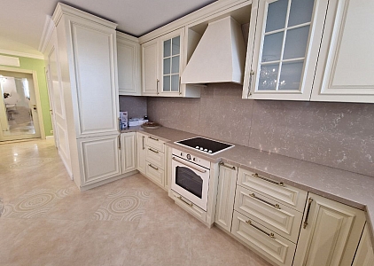 Luksusowy trzypokojowy apartament z kominkiem w Burgas. Zdjęcie 19 Luksusowy trzypokojowy apartament z kominkiem w Burgas. Zdjęcie 19