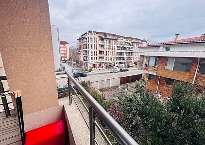 One bedroom apartment in a nice family complex. Photo 12