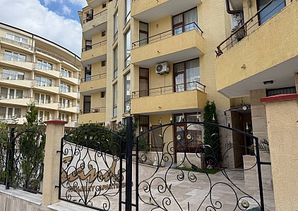 Drei-Zimmer-Wohnung mit Poolblick und hervorragender Lage. Foto 9 Drei-Zimmer-Wohnung mit Poolblick und hervorragender Lage. Foto 9