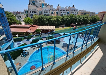 Простора трикімнатна квартира в Поморії. Фото 9