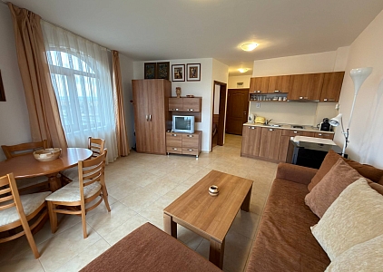 Квартира с видом на бассейн в ухоженном комплексе. Фото 4