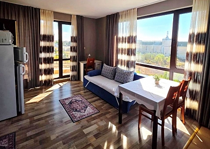 Przestronny apartament z dwiema sypialniami i widokiem na morze w Świętym Własie. Zdjęcie 3 Przestronny apartament z dwiema sypialniami i widokiem na morze w Świętym Własie. Zdjęcie 3