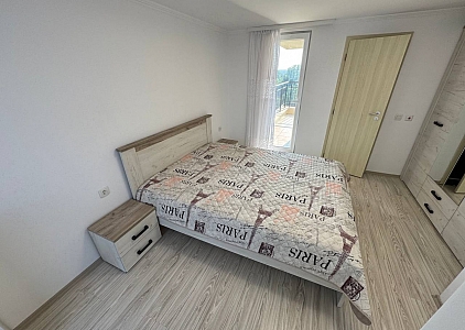 Prostorný apartmán s výhledem na bazén ve skvělém komplexu. Foto 3