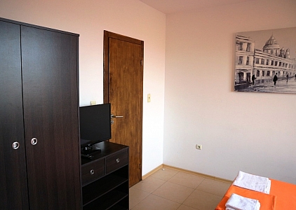 Недорогая трехкомнатная квартира на Солнечном Берегу. Foto 6