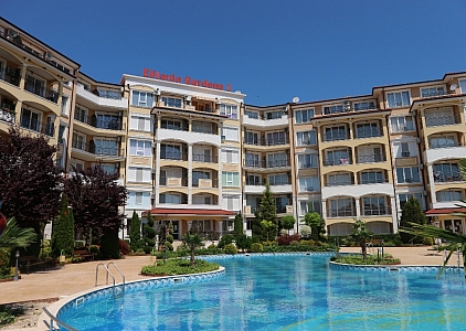 Просторная студия в красивом комплексе. Фото 5