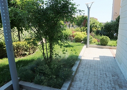 Просторная студия в красивом комплексе. Фото 21