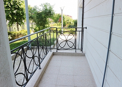 Просторная студия в красивом комплексе. Фото 3