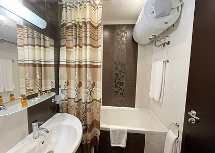 Велика студія у розкішному комплексі на першій лінії. Фото 14