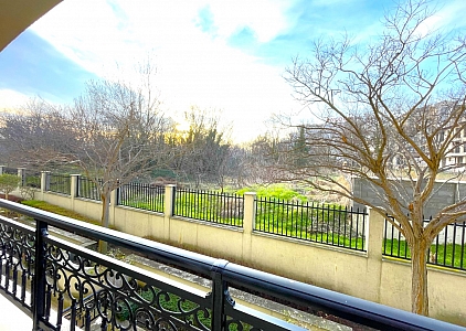 Велика студія у розкішному комплексі на першій лінії. Фото 6