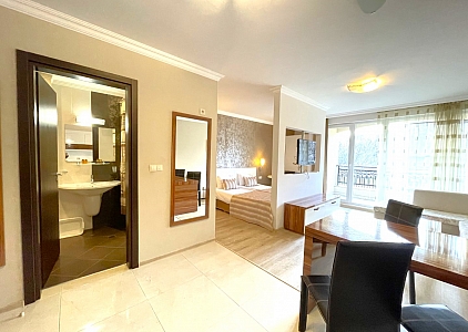 Велика студія у розкішному комплексі на першій лінії. Фото 9