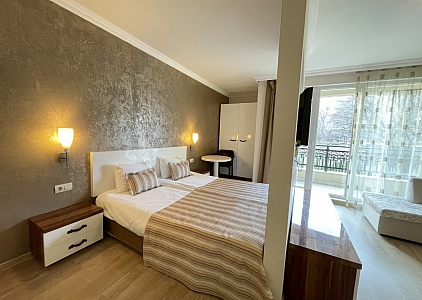 Велика студія у розкішному комплексі на першій лінії. Фото 4