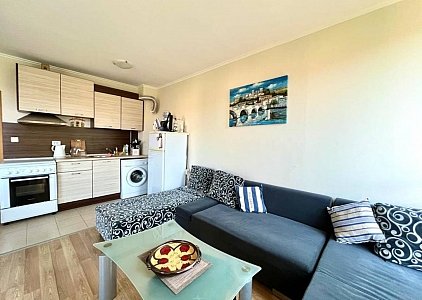 Просторная двухкомнатная квартира в хорошем комплексе. Фото 4