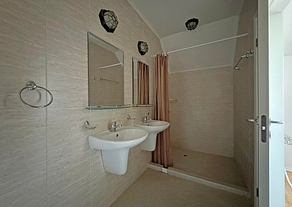 Schöne Dreizimmerwohnung 400 Meter vom Meer entfernt. Foto 21