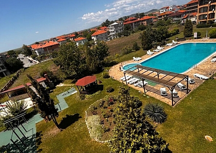 Beautiful studio overlooking the pool in a great complex. Photo 8 Beautiful studio overlooking the pool in a great complex. Photo 8