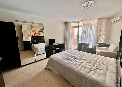 Spacious studio with sea views on the first line. Photo 6 Spacious studio with sea views on the first line. Photo 6