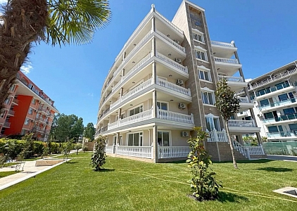 Modern studio in a new complex. Photo 10