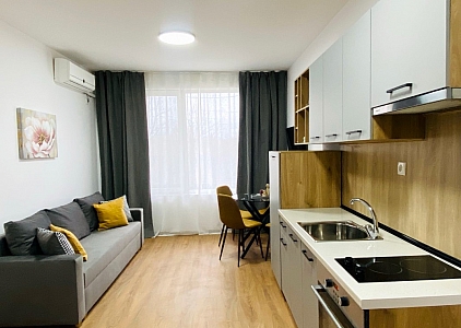 Dwupokojowe mieszkanie w centrum Słonecznego Brzegu po remoncie. Zdjęcie 3 Dwupokojowe mieszkanie w centrum Słonecznego Brzegu po remoncie. Zdjęcie 3