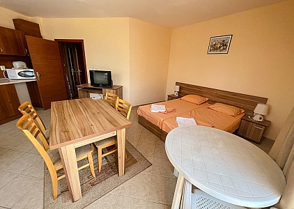 Przestronne studio z widokiem na morze, tuż przy plaży. Zdjęcie 11