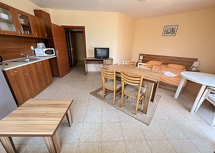 Przestronne studio z widokiem na morze, tuż przy plaży. Zdjęcie 13