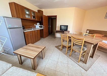 Przestronne studio z widokiem na morze, tuż przy plaży. Zdjęcie 14