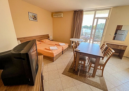 Przestronne studio z widokiem na morze, tuż przy plaży. Zdjęcie 16