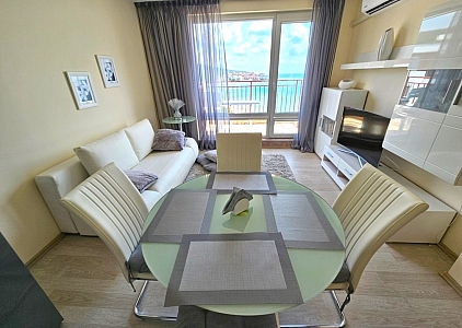 Schöne Wohnung mit direktem Meerblick. Foto 2 Schöne Wohnung mit direktem Meerblick. Foto 2