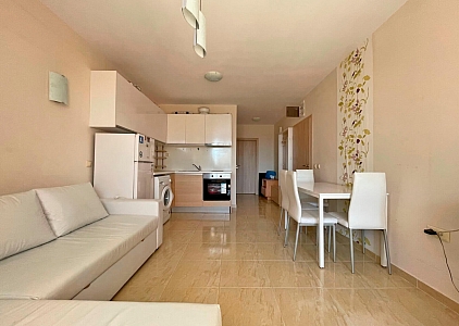 Duży piękny apartament z widokiem na morze w pobliżu plaży. Zdjęcie 11