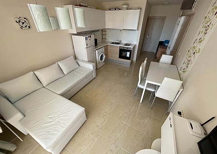 Duży piękny apartament z widokiem na morze w pobliżu plaży. Zdjęcie 14