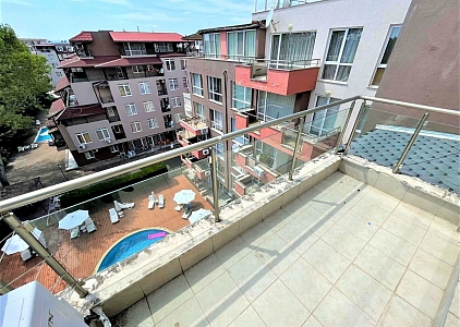 Хорошая трехкомнатная квартира с кабинетом в 450 метрах от моря. Foto 1