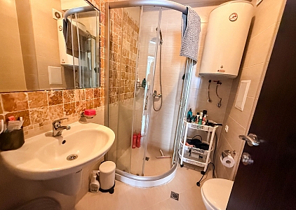 Квартира с двумя спальнями в красивом комплексе. Фото 9