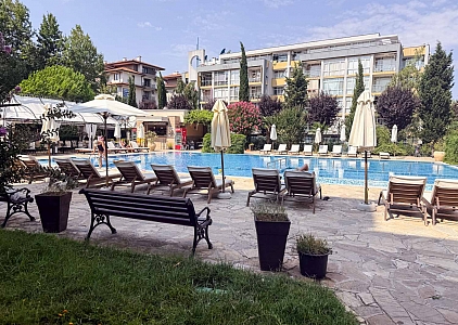 Квартира с двумя спальнями в красивом комплексе. Фото 11