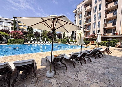 Квартира с двумя спальнями в красивом комплексе. Фото 1