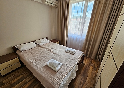 Apartment mit Poolblick in einer Wohnanlage. Foto 9