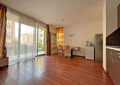 Geräumige Zweizimmerwohnung an der Küste. Foto 2